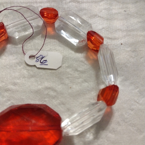 Artemis's Gems custom-made beaded bracelet with large red gem - Picture 2 of 4